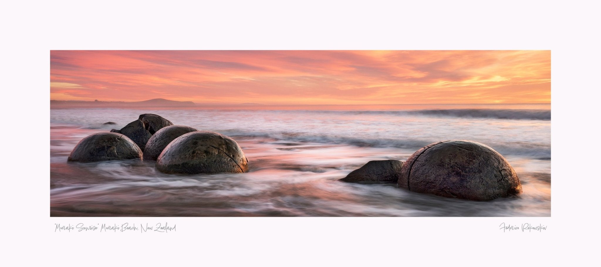 Moeraki Sunrise, Moeraki Beach, New Zealand